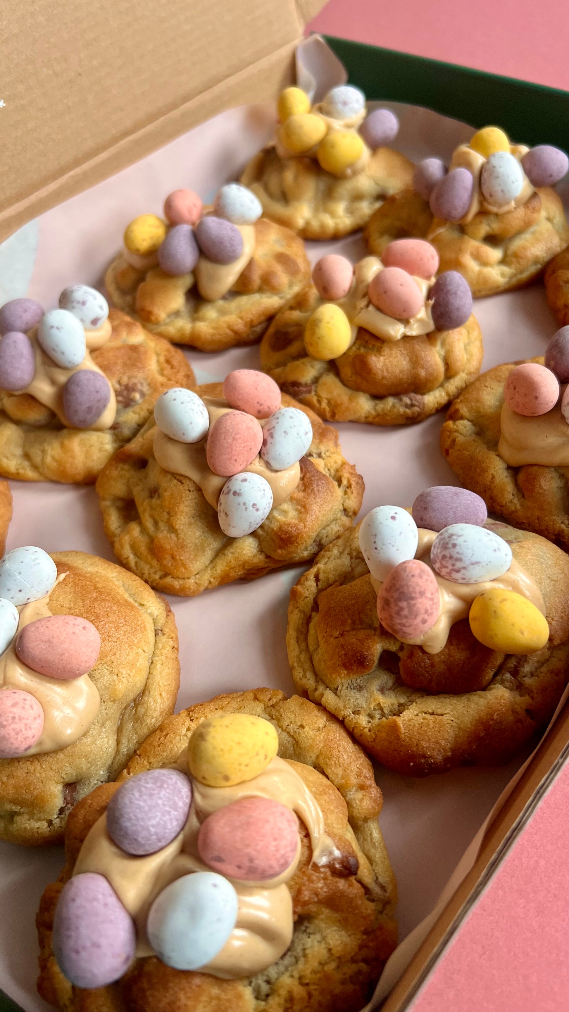 Mini Eggs cookies with Easter Mini Eggs and Kinderella sauce