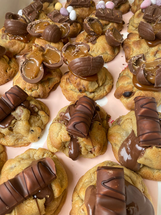 Bueno Bliss chocolate cookie packed with Kinder Bueno and Nutella